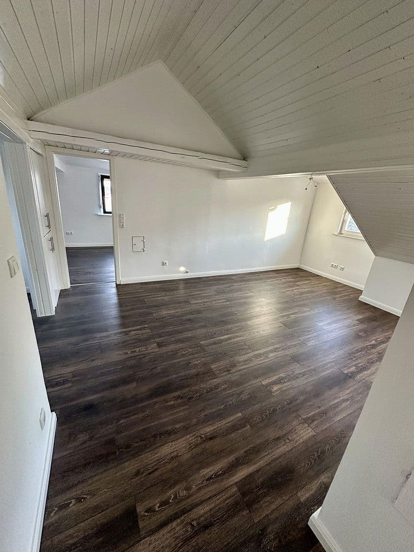 Prodej domu 266 m², pozemek 811 m², Am Feld 10, Rattelsdorf, Bavorsko Prodej domu 266 m², pozemek 811 m², Am Feld 10, Rattelsdorf, Bavorsko