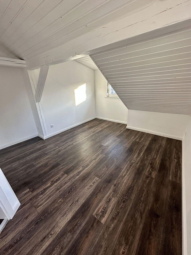 Prodej domu 266 m², pozemek 811 m², Am Feld 10, Rattelsdorf, Bavorsko Prodej domu 266 m², pozemek 811 m², Am Feld 10, Rattelsdorf, Bavorsko