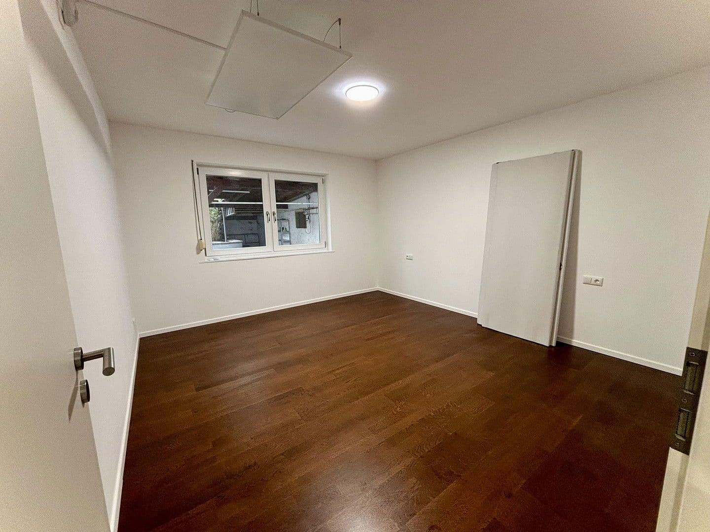 Prodej domu 266 m², pozemek 811 m², Am Feld 10, Rattelsdorf, Bavorsko Prodej domu 266 m², pozemek 811 m², Am Feld 10, Rattelsdorf, Bavorsko
