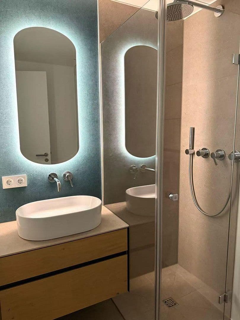 Pronájem bytu 1+1 34 m², Bertelestr.69, München, Bavorsko Pronájem bytu 1+1 34 m², Bertelestr.69, München, Bavorsko