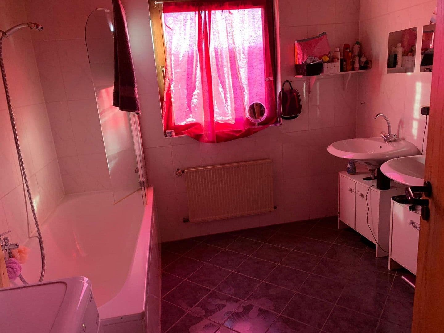 Prodej bytu 4+1 89 m², Friedhofstraße 8, Weinbach, Hessen Prodej bytu 4+1 89 m², Friedhofstraße 8, Weinbach, Hessen