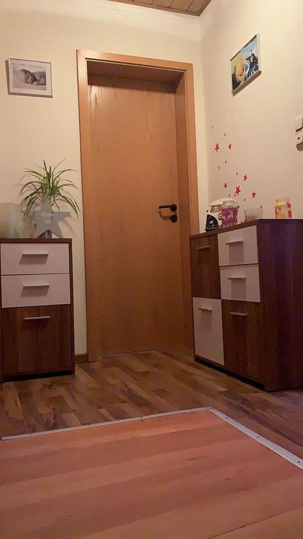 Prodej bytu 4+1 89 m², Friedhofstraße 8, Weinbach, Hessen Prodej bytu 4+1 89 m², Friedhofstraße 8, Weinbach, Hessen