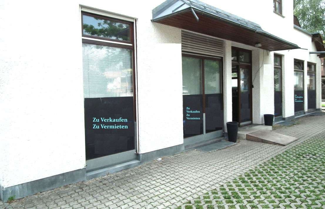 Prodej nebytového prostoru 416 m², Putzbrunn Ottobrunn, Bavorsko Prodej nebytového prostoru 416 m², Putzbrunn Ottobrunn, Bavorsko