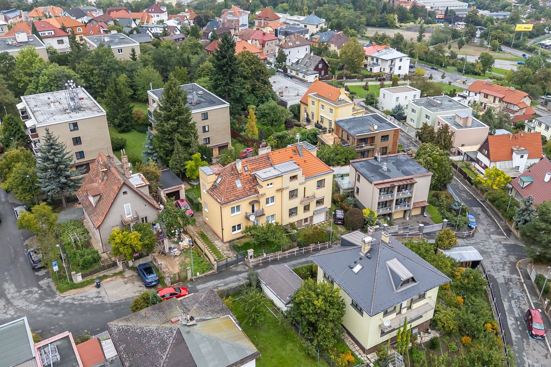 Prodej domu 255 m², pozemek 384 m², Pod Sychrovem II, Praha, Praha Prodej domu 255 m², pozemek 384 m², Pod Sychrovem II, Praha, Praha