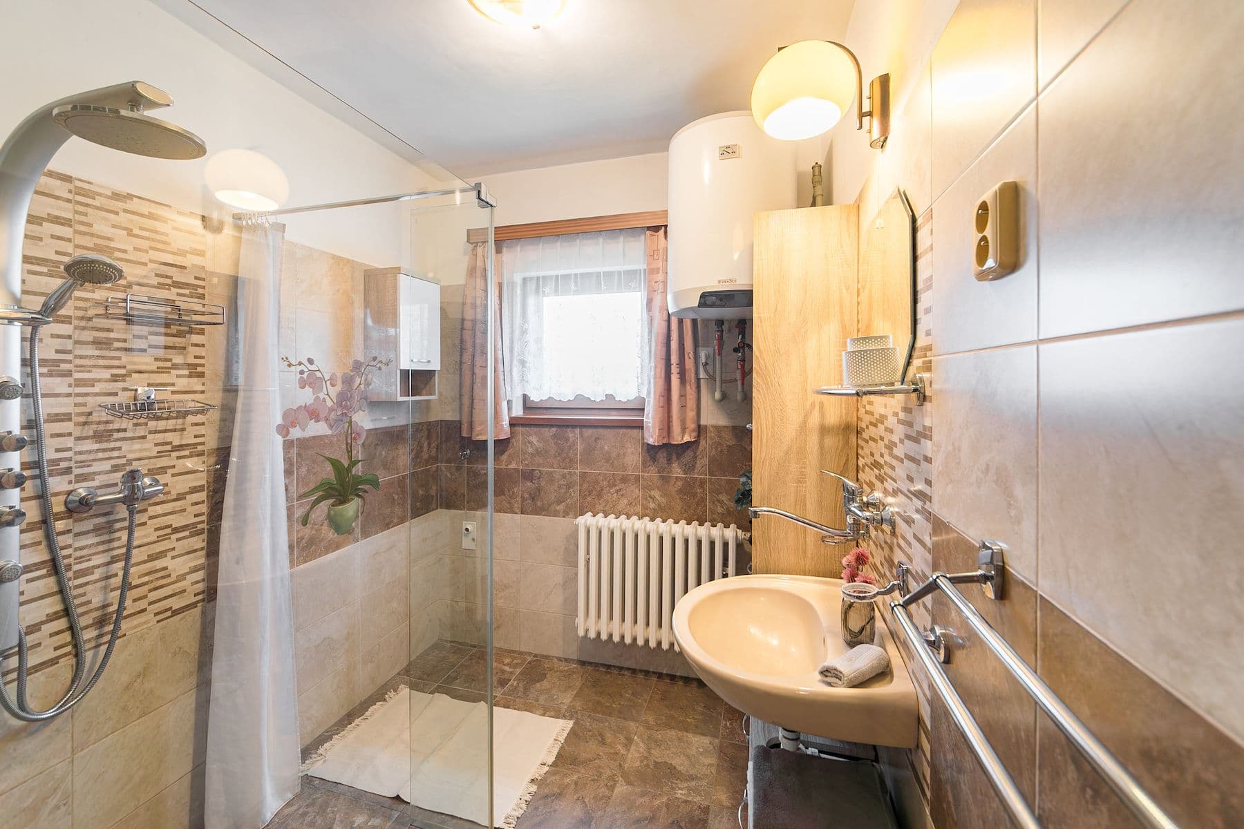 Prodej domu 160 m², pozemek 895 m², Nad Tratí, Vlašim, Středočeský kraj Prodej domu 160 m², pozemek 895 m², Nad Tratí, Vlašim, Středočeský kraj