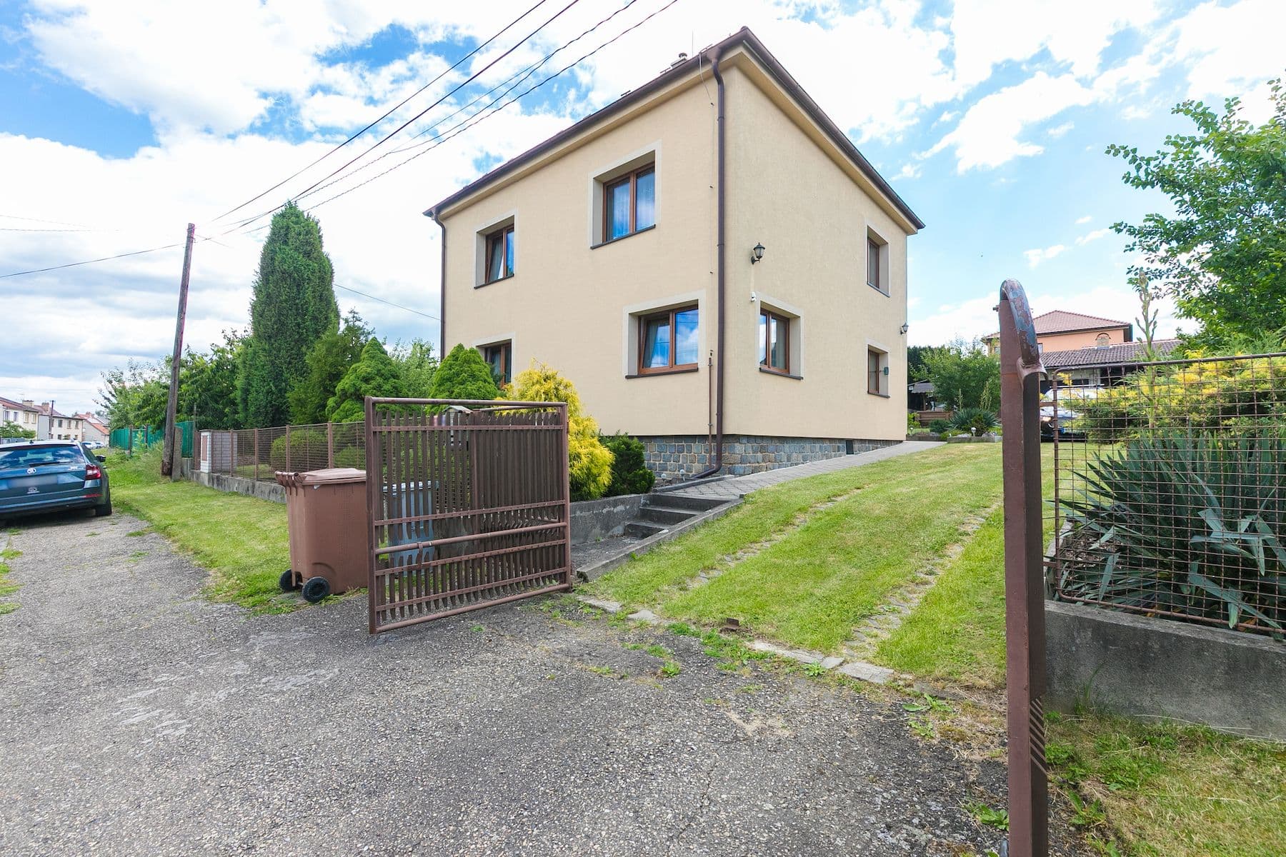 Prodej domu 160 m², pozemek 895 m², Nad Tratí, Vlašim, Středočeský kraj Prodej domu 160 m², pozemek 895 m², Nad Tratí, Vlašim, Středočeský kraj