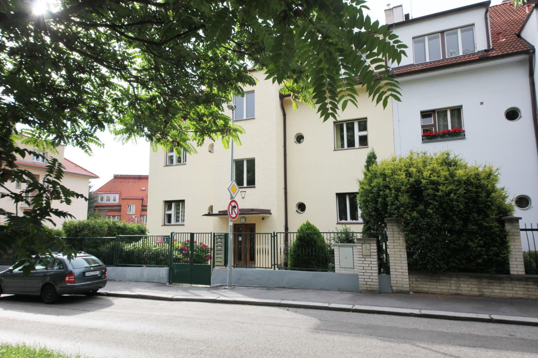 Pronájem bytu, náměstí Před Bateriemi, Praha, Praha Pronájem bytu, náměstí Před Bateriemi, Praha, Praha