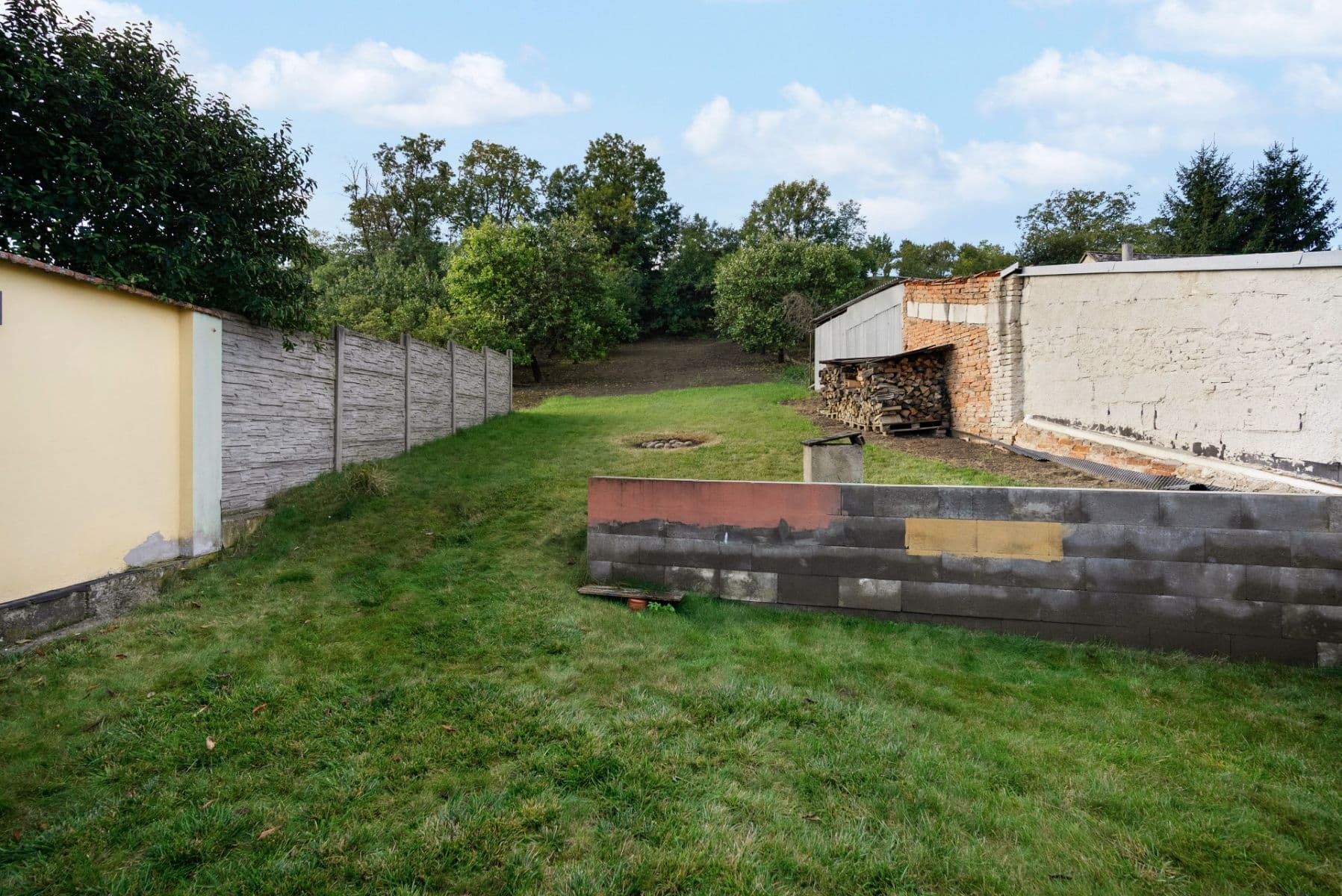 Prodej domu 172 m², pozemek 690 m², Hřbitovní, Blučina, Jihomoravský kraj Prodej domu 172 m², pozemek 690 m², Hřbitovní, Blučina, Jihomoravský kraj