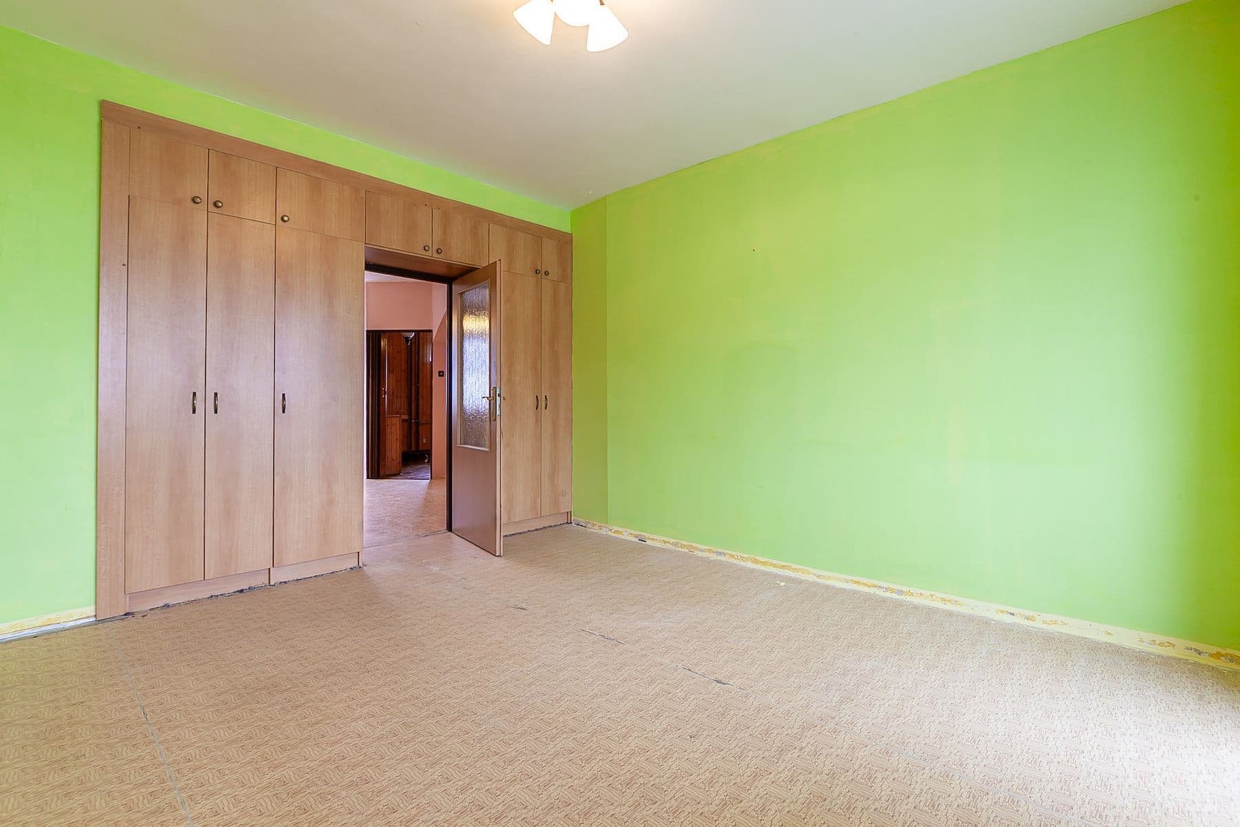 Prodej bytu 2+1 58 m², Kamenný Přívoz, Středočeský kraj Prodej bytu 2+1 58 m², Kamenný Přívoz, Středočeský kraj