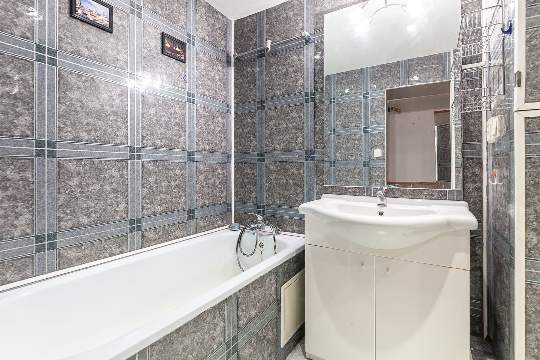 Prodej bytu 2+1 58 m², Kamenný Přívoz, Středočeský kraj Prodej bytu 2+1 58 m², Kamenný Přívoz, Středočeský kraj