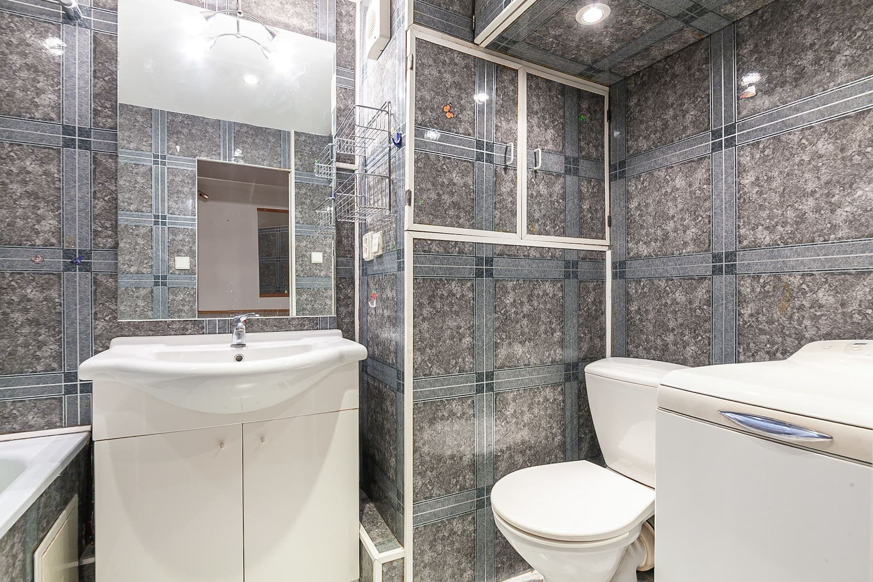 Prodej bytu 2+1 58 m², Kamenný Přívoz, Středočeský kraj Prodej bytu 2+1 58 m², Kamenný Přívoz, Středočeský kraj