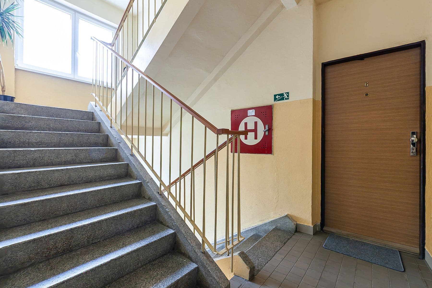 Prodej bytu 2+1 58 m², Kamenný Přívoz, Středočeský kraj Prodej bytu 2+1 58 m², Kamenný Přívoz, Středočeský kraj