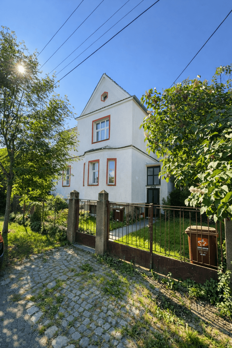 Prodej domu 180 m², pozemek 1.017 m², Jiráskova, Litovel, Olomoucký kraj Prodej domu 180 m², pozemek 1.017 m², Jiráskova, Litovel, Olomoucký kraj