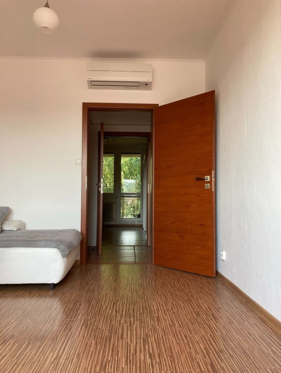 Pronájem bytu 2+1 60 m², Letovická, Brno, Jihomoravský kraj Pronájem bytu 2+1 60 m², Letovická, Brno, Jihomoravský kraj