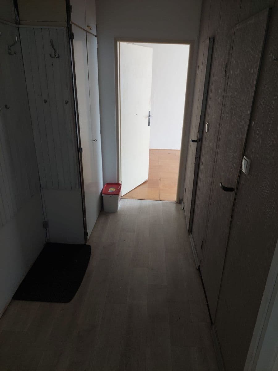 Pronájem bytu 2+1 49 m², SPC V, Krnov, Moravskoslezský kraj Pronájem bytu 2+1 49 m², SPC V, Krnov, Moravskoslezský kraj