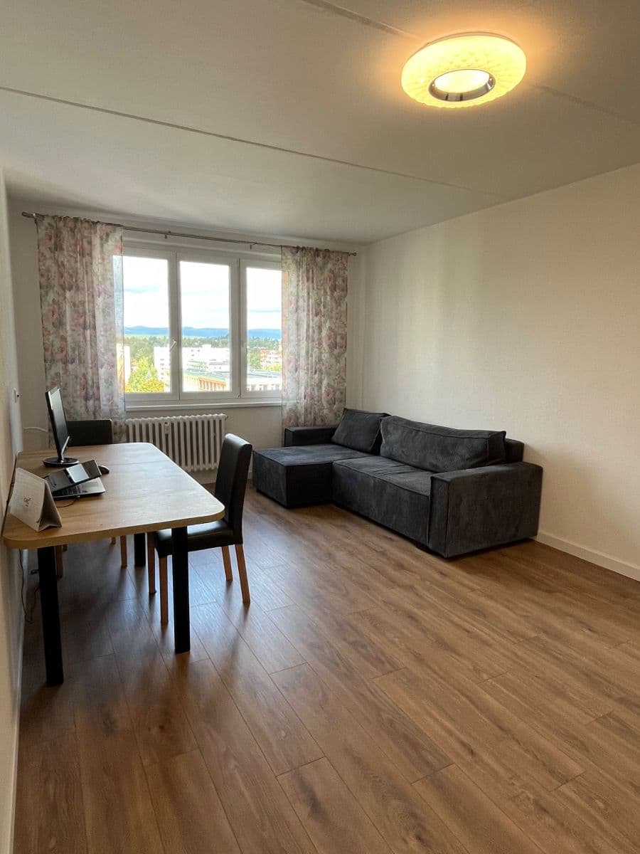 Prodej bytu 2+1 64 m², U Koupaliště, Karlovy Vary, Karlovarský kraj Prodej bytu 2+1 64 m², U Koupaliště, Karlovy Vary, Karlovarský kraj