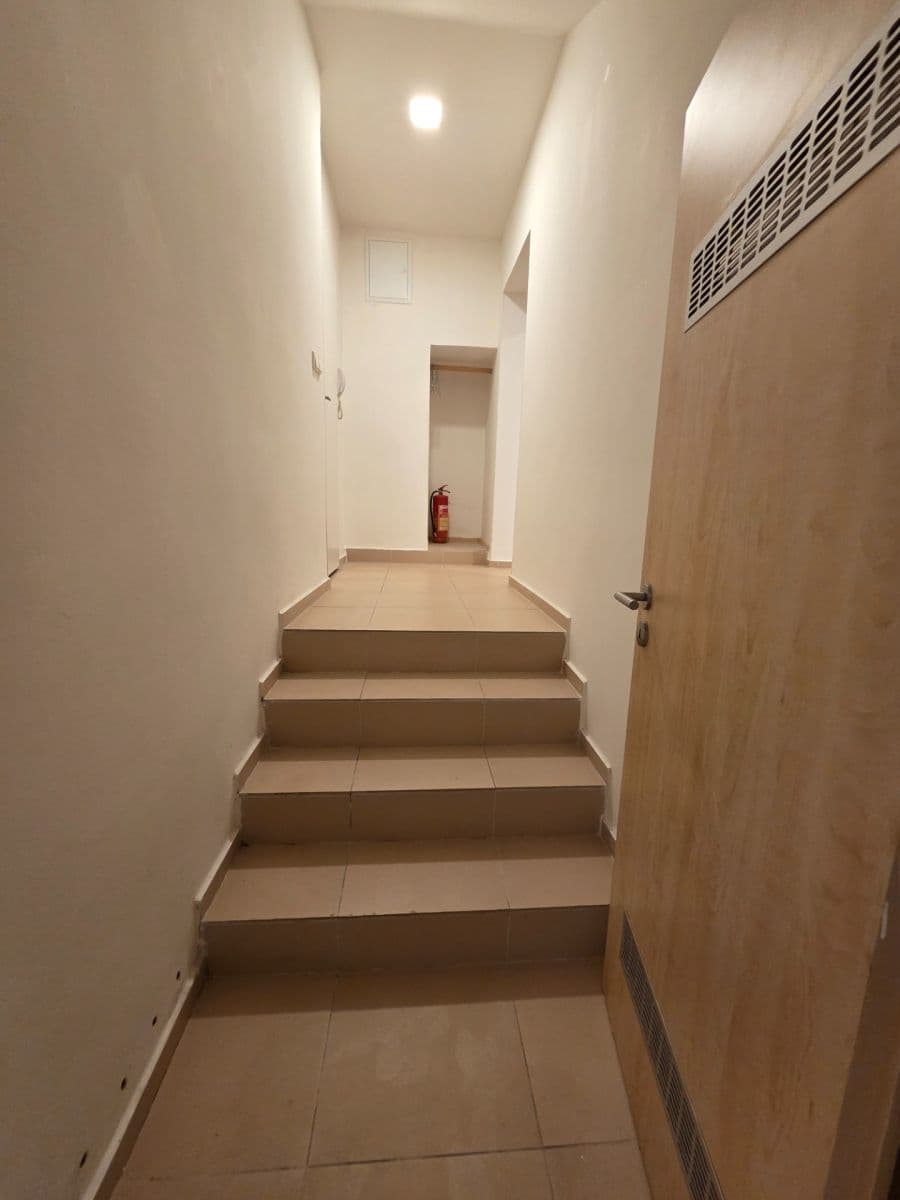 Prodej bytu 2+kk 36 m², Terronská, Praha, Praha Prodej bytu 2+kk 36 m², Terronská, Praha, Praha