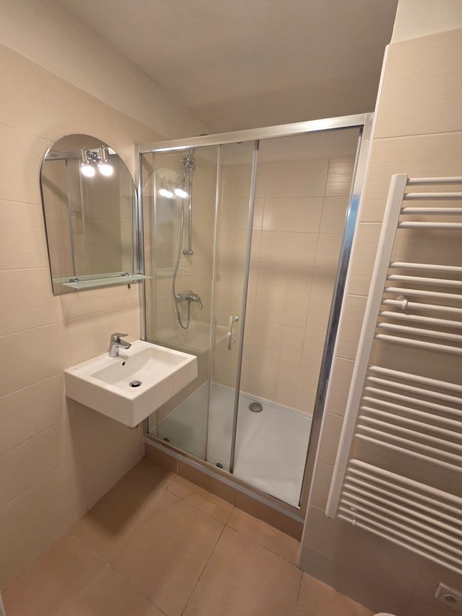 Prodej bytu 2+kk 36 m², Terronská, Praha, Praha Prodej bytu 2+kk 36 m², Terronská, Praha, Praha