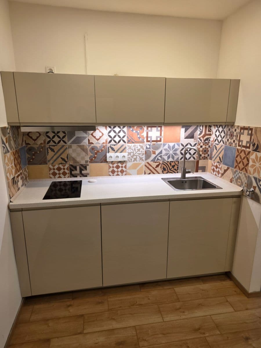 Prodej bytu 2+kk 36 m², Terronská, Praha, Praha Prodej bytu 2+kk 36 m², Terronská, Praha, Praha