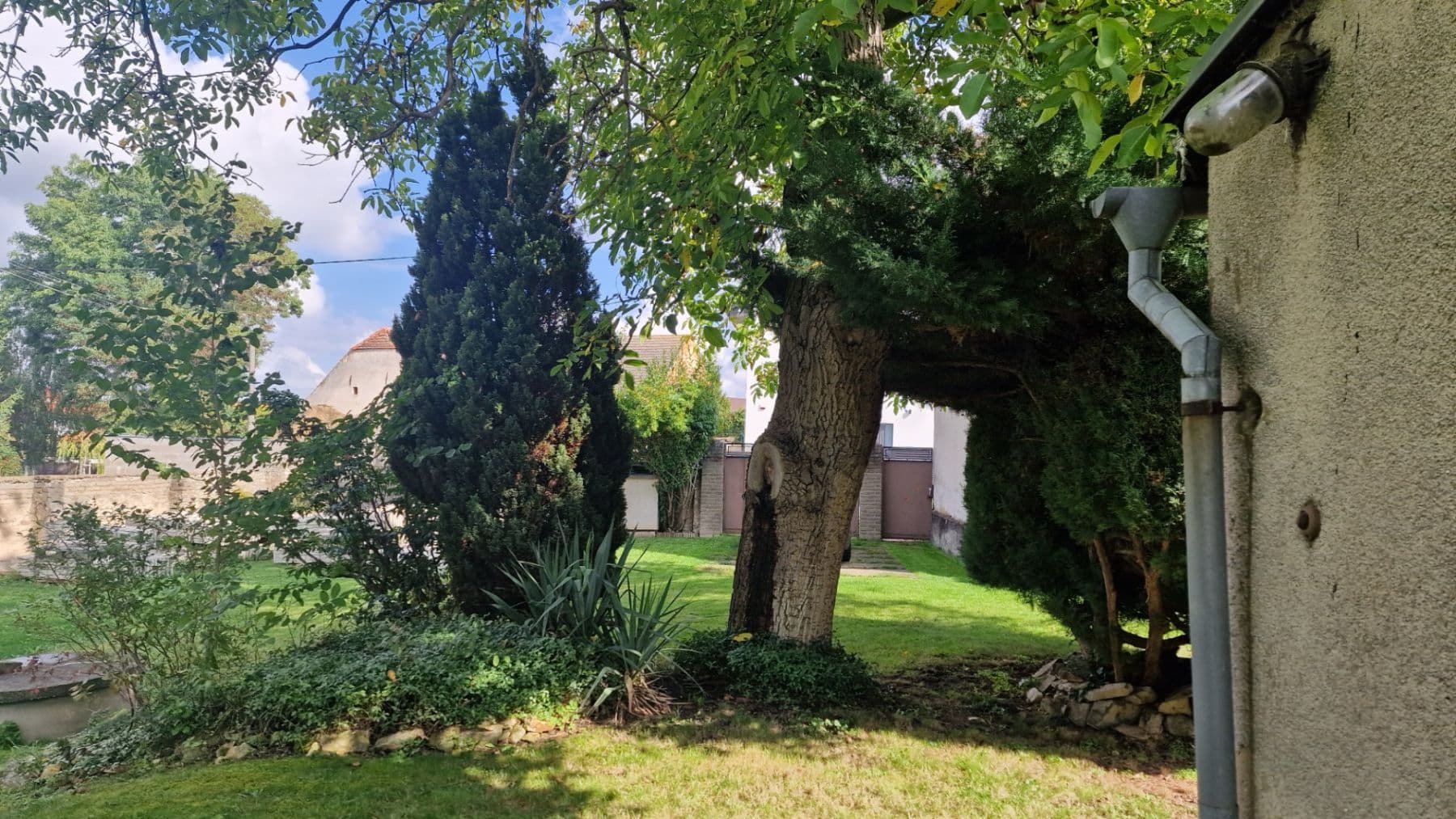 Prodej domu 130 m², pozemek 647 m², A. Jiráska, Jeneč, Středočeský kraj Prodej domu 130 m², pozemek 647 m², A. Jiráska, Jeneč, Středočeský kraj