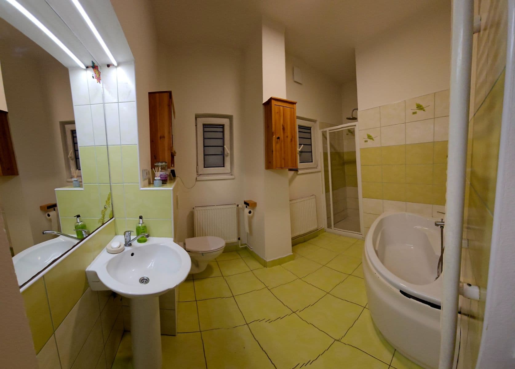 Prodej domu 194 m², pozemek 775 m², Boženy Němcové, Stříbro, Plzeňský kraj Prodej domu 194 m², pozemek 775 m², Boženy Němcové, Stříbro, Plzeňský kraj