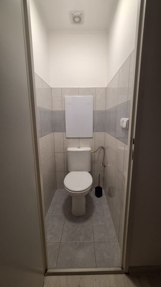 Pronájem bytu 1+1 36 m², Májová, Ostrov, Karlovarský kraj Pronájem bytu 1+1 36 m², Májová, Ostrov, Karlovarský kraj