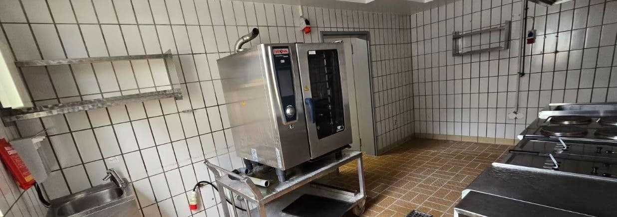 Pronájem nebytového prostoru 300 m², Baden-Baden, Bádensko-Württembersko Pronájem nebytového prostoru 300 m², Baden-Baden, Bádensko-Württembersko