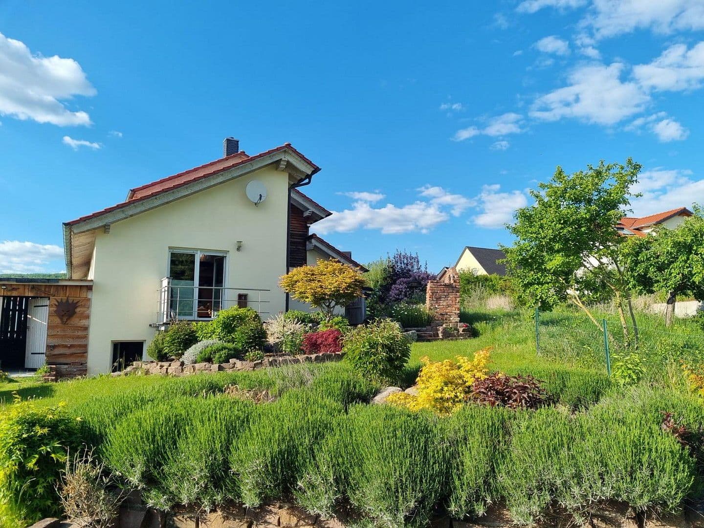 Prodej domu 273 m², pozemek 655 m², Einbeck, Dolní Sasko Prodej domu 273 m², pozemek 655 m², Einbeck, Dolní Sasko