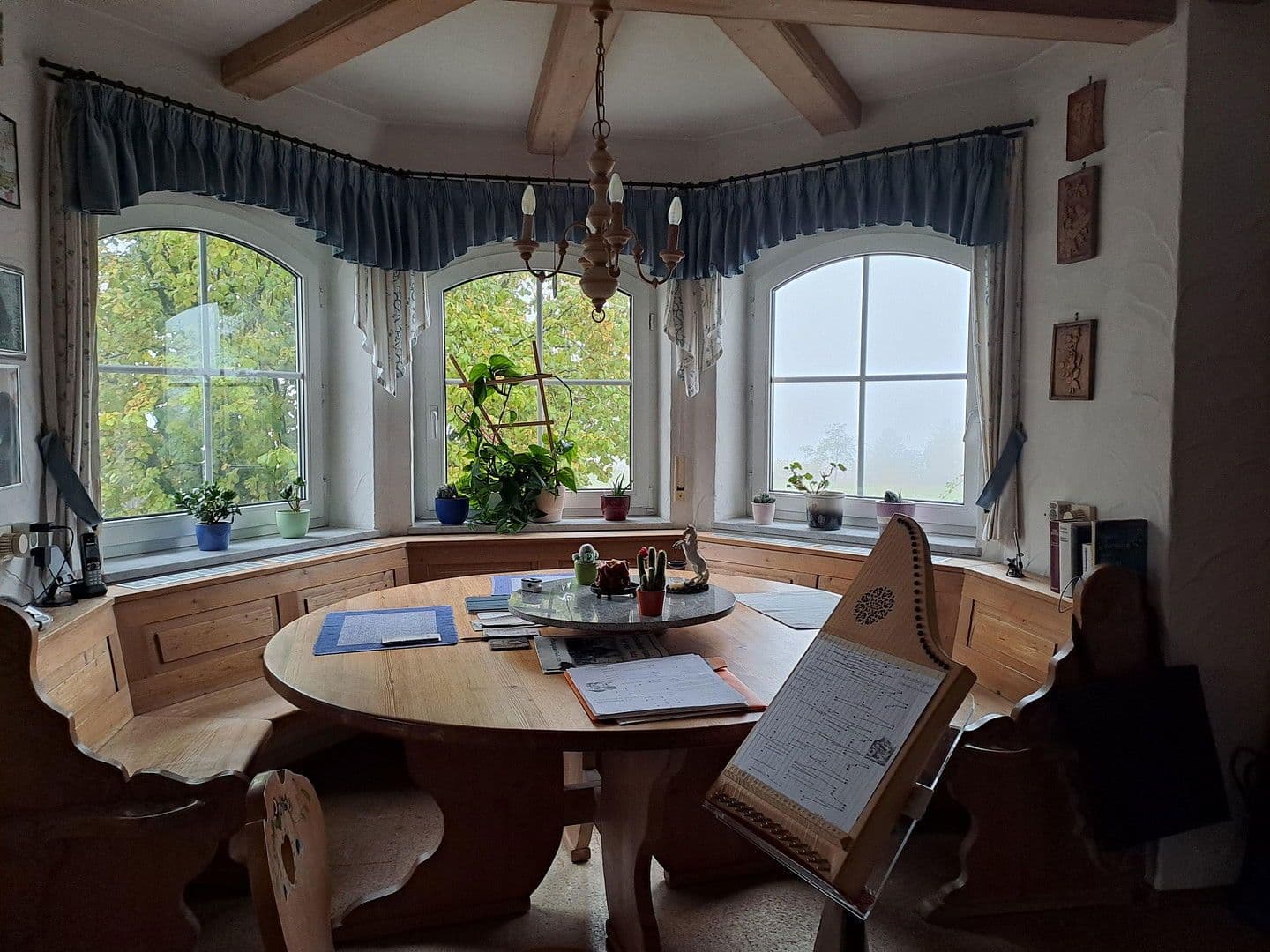 Prodej domu 250 m², pozemek 1.038 m², Rhönstr.7, Geroda, Bavorsko Prodej domu 250 m², pozemek 1.038 m², Rhönstr.7, Geroda, Bavorsko