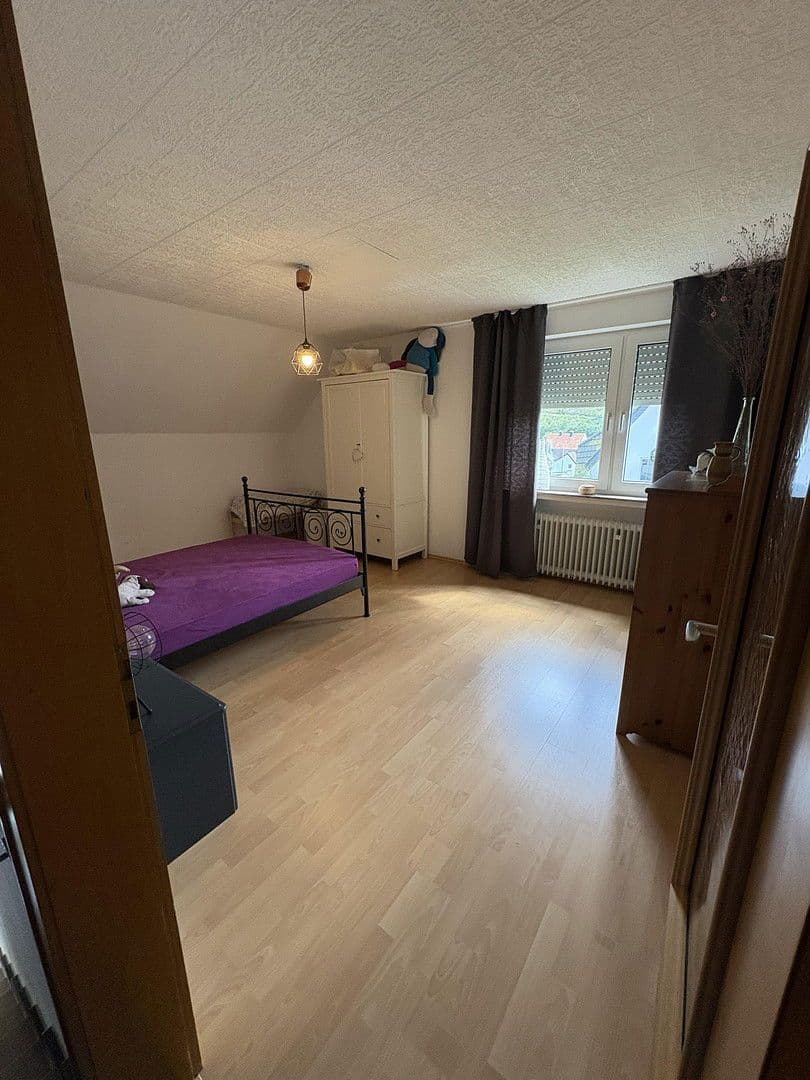 Prodej domu 185 m², pozemek 2.300 m², Brilon, Severní Porýní-Vestfálsko Prodej domu 185 m², pozemek 2.300 m², Brilon, Severní Porýní-Vestfálsko