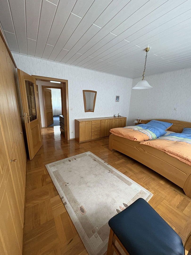 Prodej domu 185 m², pozemek 2.300 m², Brilon, Severní Porýní-Vestfálsko Prodej domu 185 m², pozemek 2.300 m², Brilon, Severní Porýní-Vestfálsko