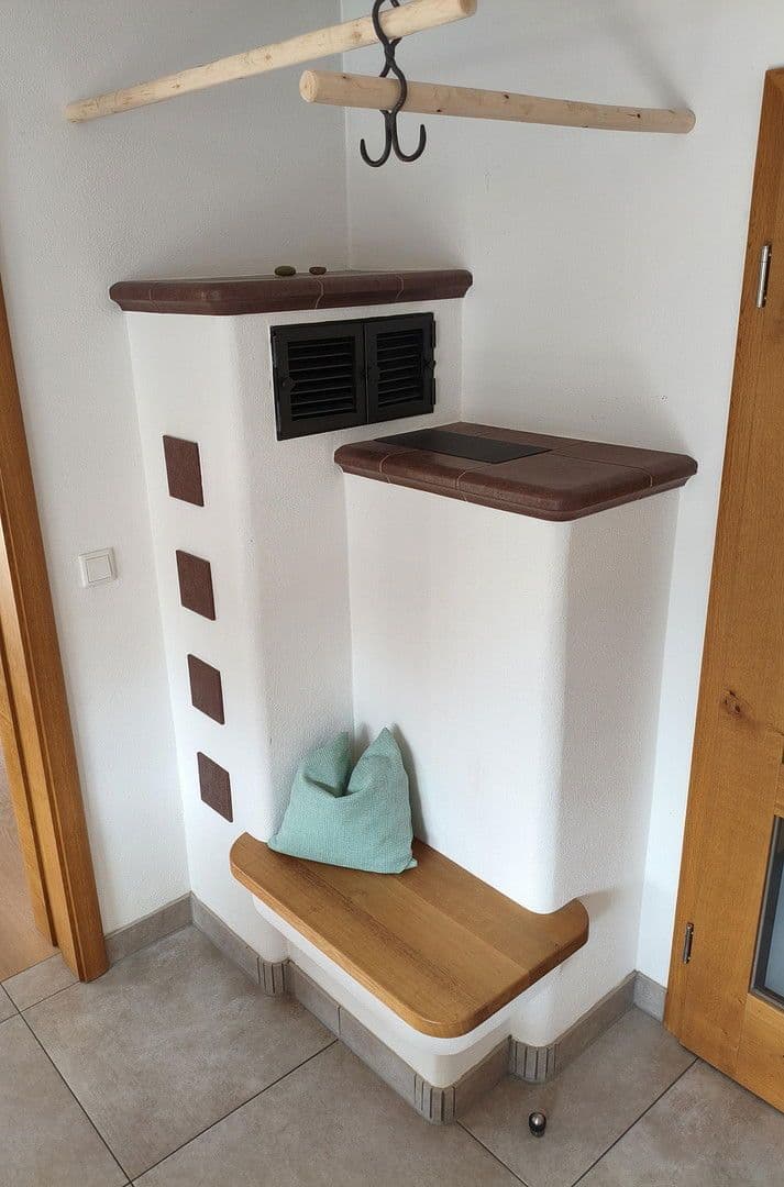 Prodej domu 265 m², pozemek 1.416 m², Schießstätteweg, 14, Kraiburg a. Inn, Kraiburg, Bavorsko Prodej domu 265 m², pozemek 1.416 m², Schießstätteweg, 14, Kraiburg a. Inn, Kraiburg, Bavorsko