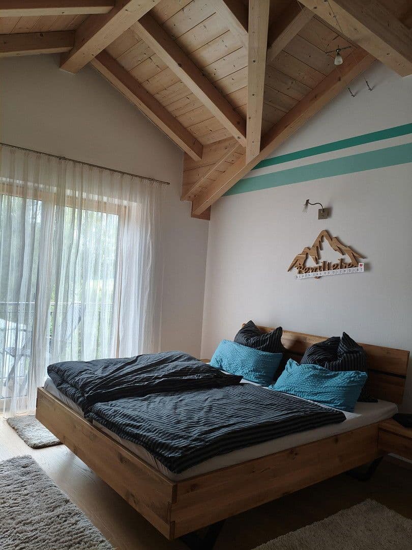 Prodej domu 265 m², pozemek 1.416 m², Schießstätteweg, 14, Kraiburg a. Inn, Kraiburg, Bavorsko Prodej domu 265 m², pozemek 1.416 m², Schießstätteweg, 14, Kraiburg a. Inn, Kraiburg, Bavorsko