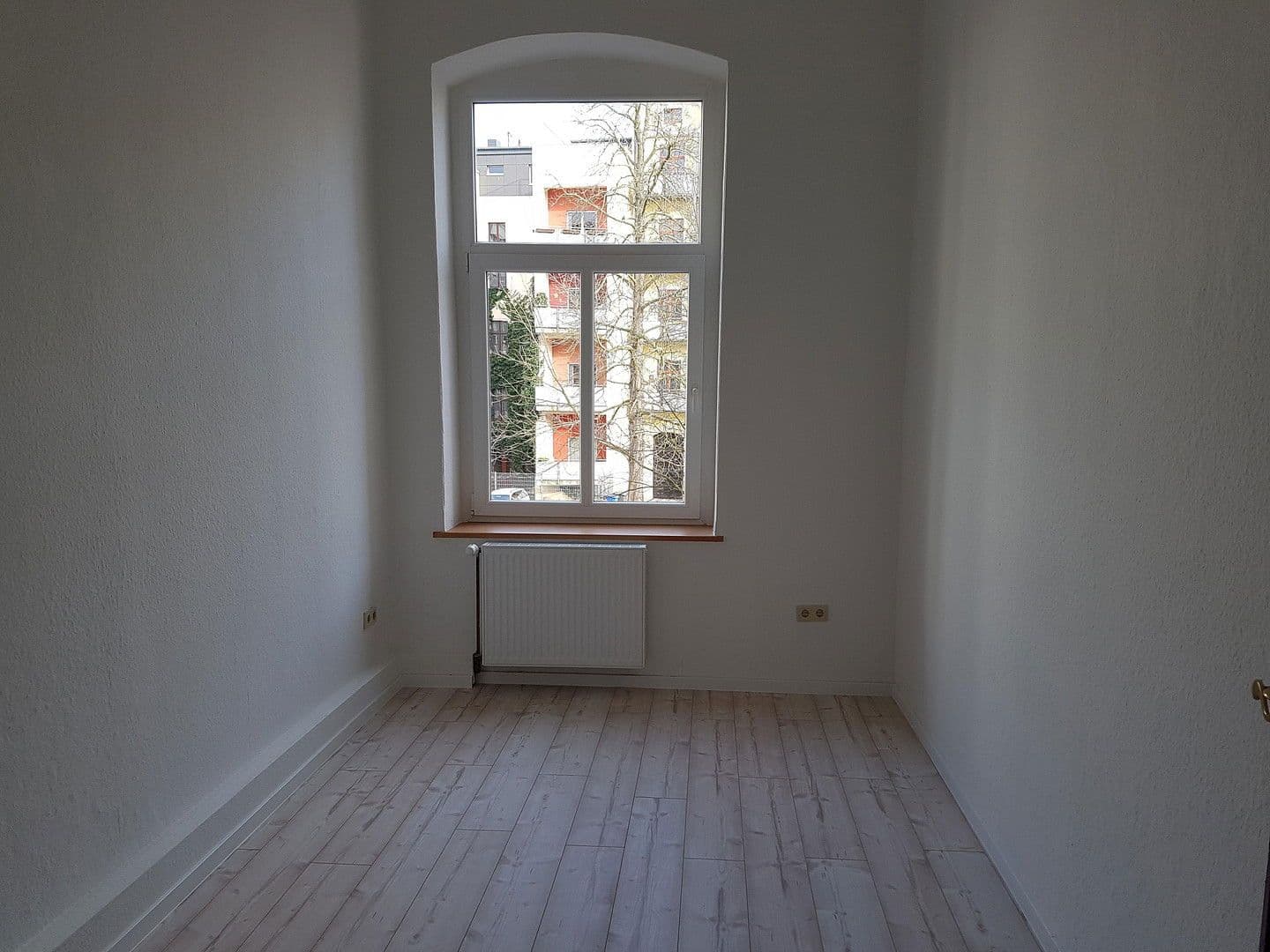 Pronájem bytu 3+1 88 m², Bahnhofsstr. 37, Magdeburg, Sasko-Anhaltsko Pronájem bytu 3+1 88 m², Bahnhofsstr. 37, Magdeburg, Sasko-Anhaltsko