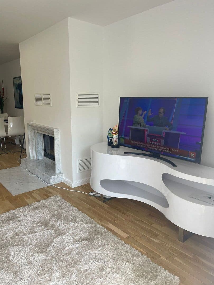 Pronájem bytu 1+1 65 m², Hamburg, Hamburg Pronájem bytu 1+1 65 m², Hamburg, Hamburg