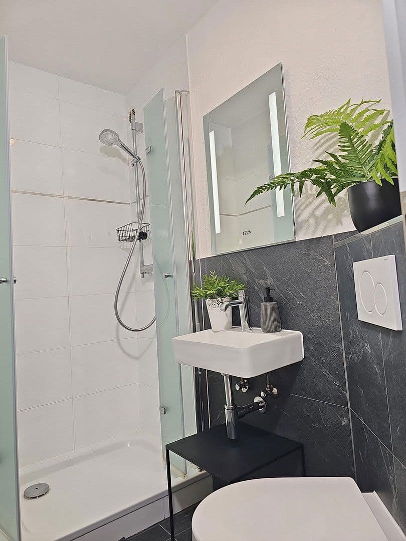 Pronájem bytu 1+1 30 m², Haydnstr., 6, Germering, Bavorsko Pronájem bytu 1+1 30 m², Haydnstr., 6, Germering, Bavorsko