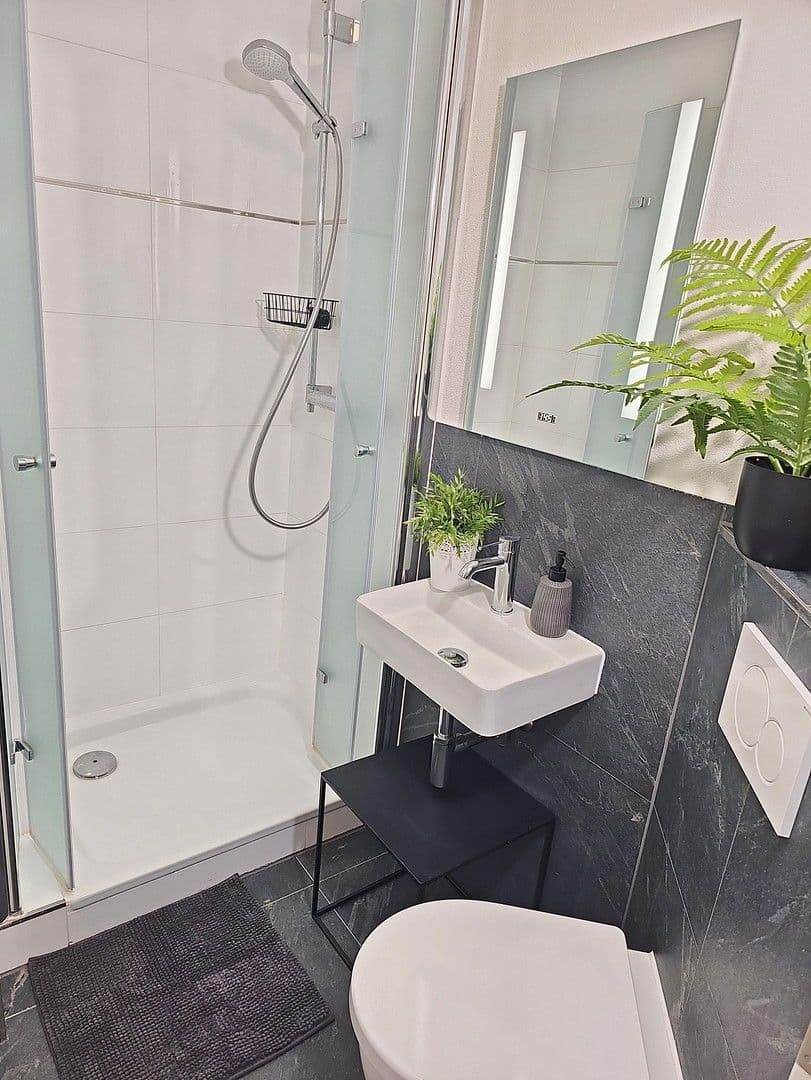 Pronájem bytu 1+1 30 m², Haydnstr., 6, Germering, Bavorsko Pronájem bytu 1+1 30 m², Haydnstr., 6, Germering, Bavorsko