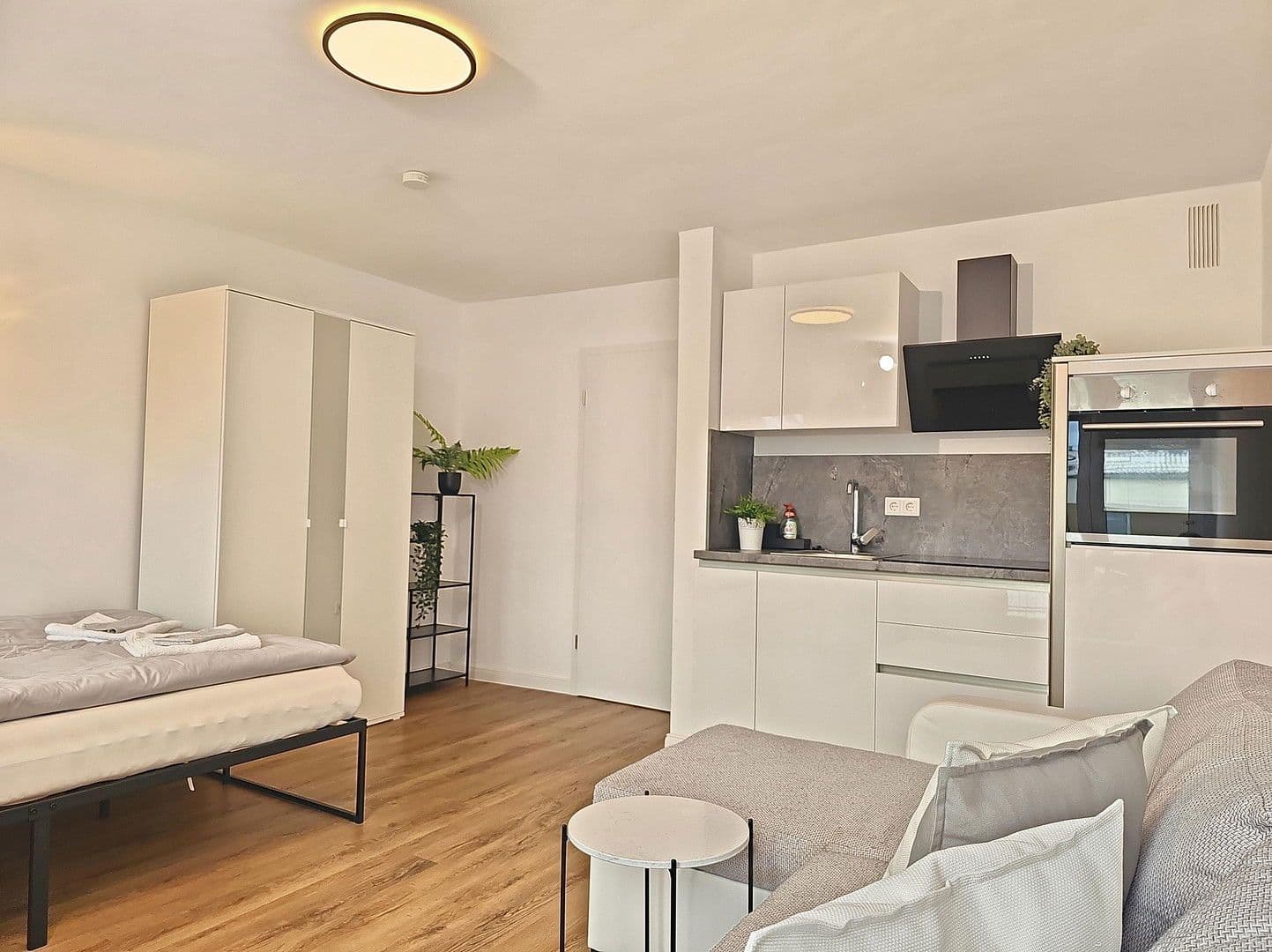 Pronájem bytu 1+1 30 m², Haydnstr., 6, Germering, Bavorsko Pronájem bytu 1+1 30 m², Haydnstr., 6, Germering, Bavorsko