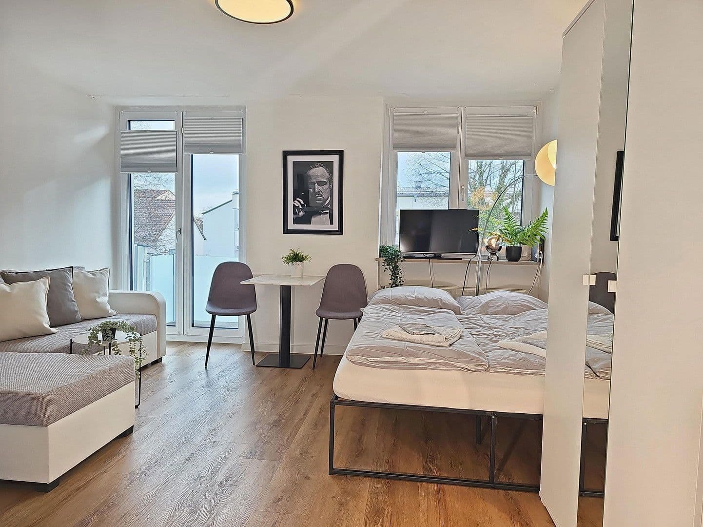 Pronájem bytu 1+1 30 m², Haydnstr., 6, Germering, Bavorsko Pronájem bytu 1+1 30 m², Haydnstr., 6, Germering, Bavorsko