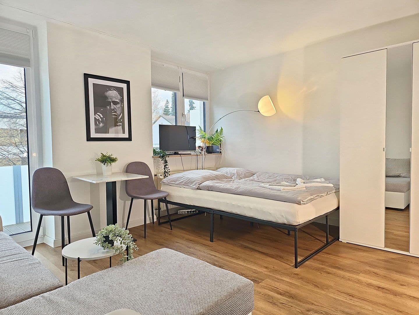 Pronájem bytu 1+1 30 m², Haydnstr., 6, Germering, Bavorsko Pronájem bytu 1+1 30 m², Haydnstr., 6, Germering, Bavorsko