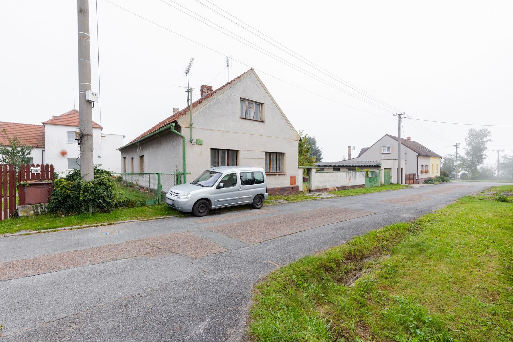 Prodej domu 185 m², pozemek 702 m², Kolmá, Chrást, Plzeňský kraj Prodej domu 185 m², pozemek 702 m², Kolmá, Chrást, Plzeňský kraj