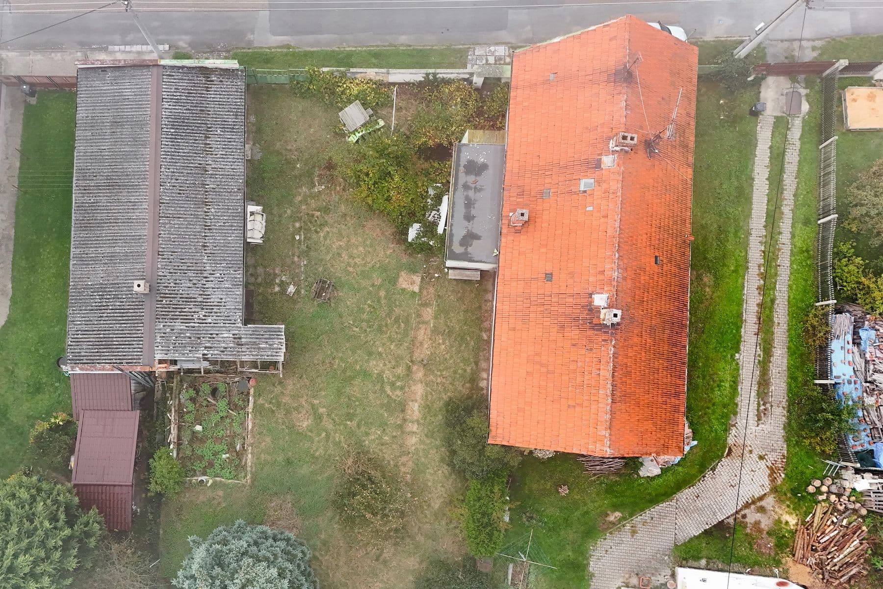 Prodej domu 185 m², pozemek 702 m², Kolmá, Chrást, Plzeňský kraj Prodej domu 185 m², pozemek 702 m², Kolmá, Chrást, Plzeňský kraj