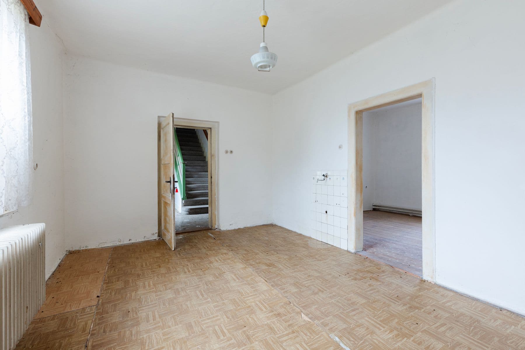 Prodej domu 185 m², pozemek 702 m², Kolmá, Chrást, Plzeňský kraj Prodej domu 185 m², pozemek 702 m², Kolmá, Chrást, Plzeňský kraj
