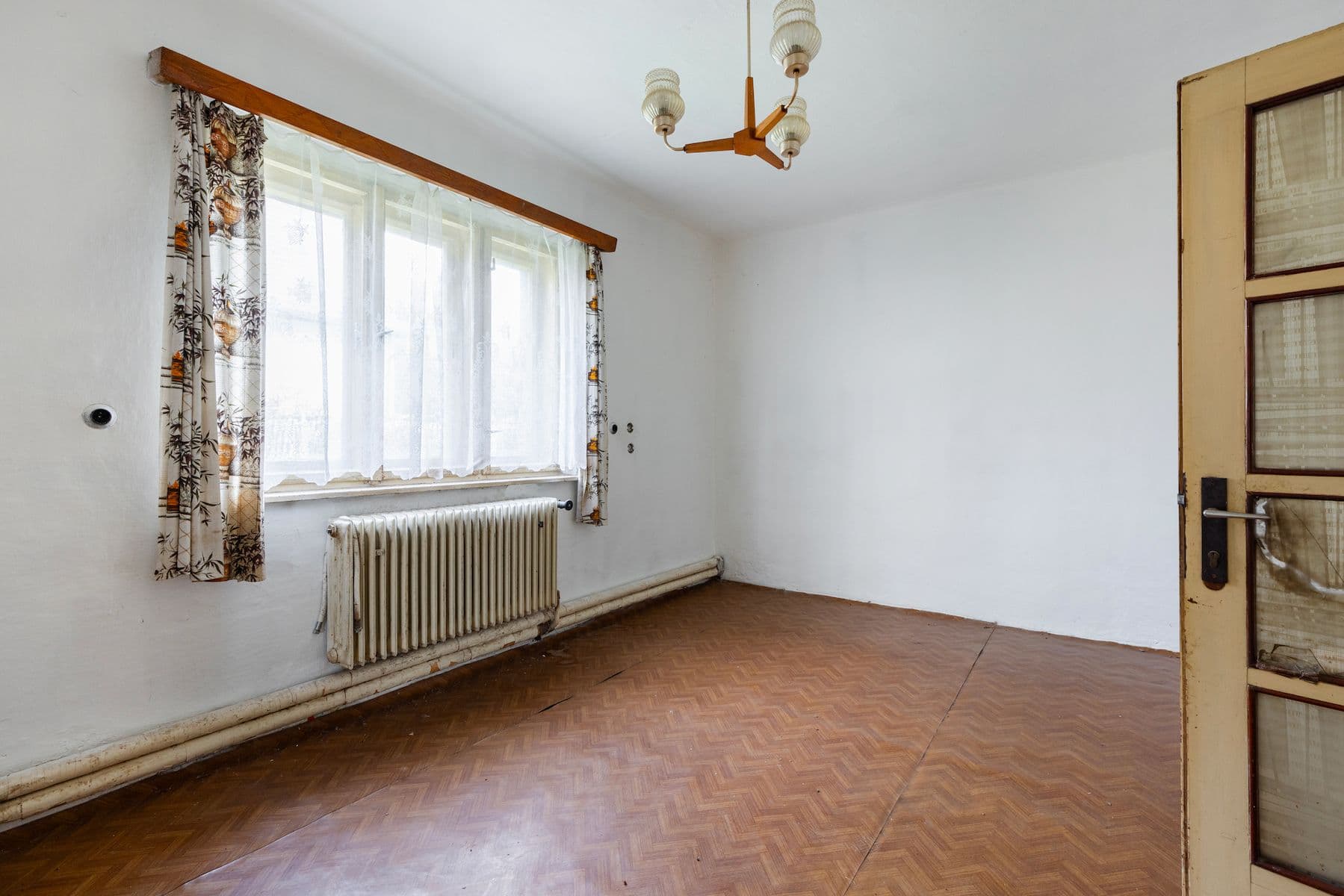 Prodej domu 185 m², pozemek 702 m², Kolmá, Chrást, Plzeňský kraj Prodej domu 185 m², pozemek 702 m², Kolmá, Chrást, Plzeňský kraj