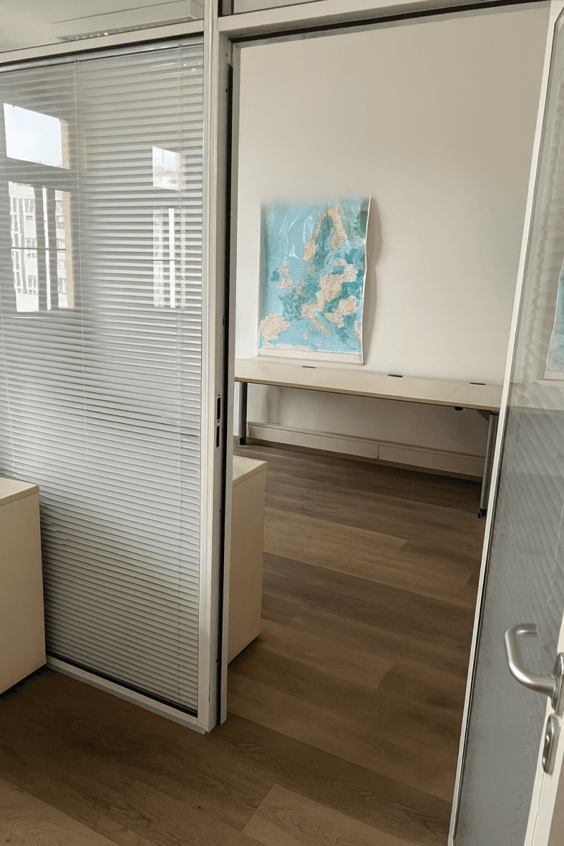 Pronájem kanceláře 320 m², Záhřebská, Praha, Praha Pronájem kanceláře 320 m², Záhřebská, Praha, Praha