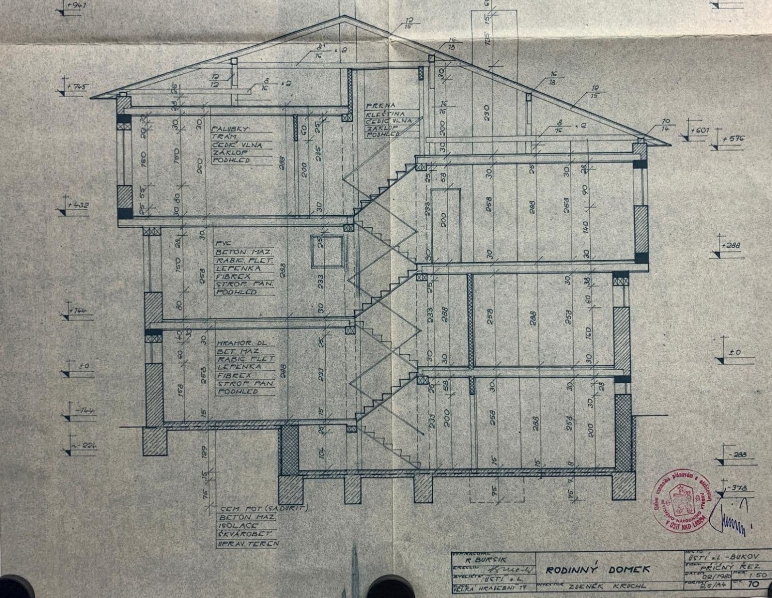 Prodej domu 297 m², pozemek 456 m², Hynaisova, Ústí nad Labem, Ústecký kraj Prodej domu 297 m², pozemek 456 m², Hynaisova, Ústí nad Labem, Ústecký kraj