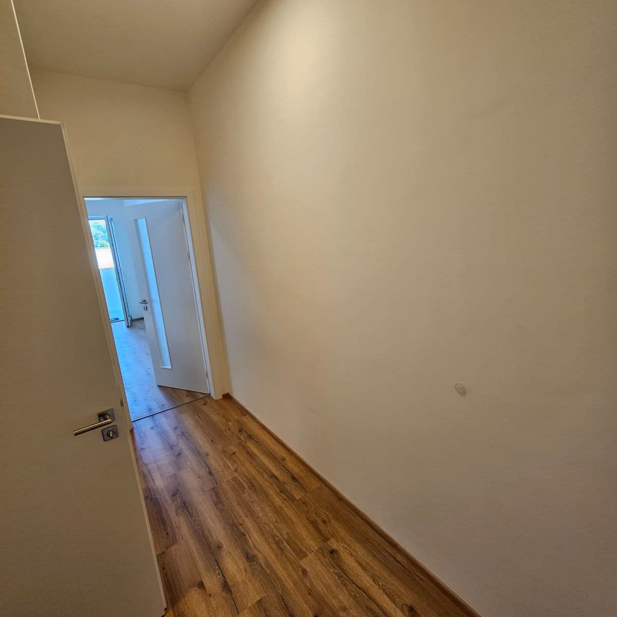 Pronájem bytu 1+kk 29 m², Komárovská, Brno, Jihomoravský kraj Pronájem bytu 1+kk 29 m², Komárovská, Brno, Jihomoravský kraj