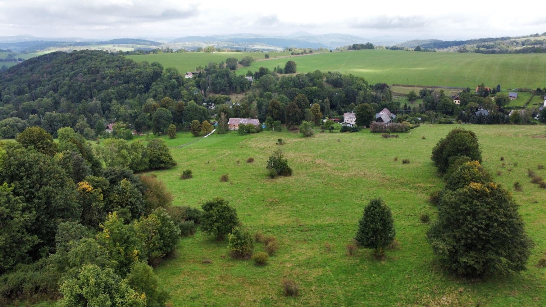 Prodej pozemku 31.419 m², Verneřice, Ústecký kraj Prodej pozemku 31.419 m², Verneřice, Ústecký kraj