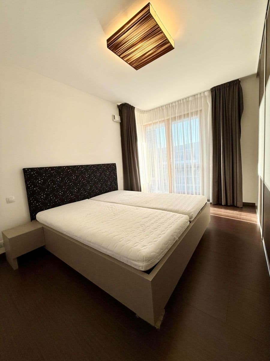 Pronájem bytu 4+kk 90 m², Generála Šišky, Praha, Praha Pronájem bytu 4+kk 90 m², Generála Šišky, Praha, Praha