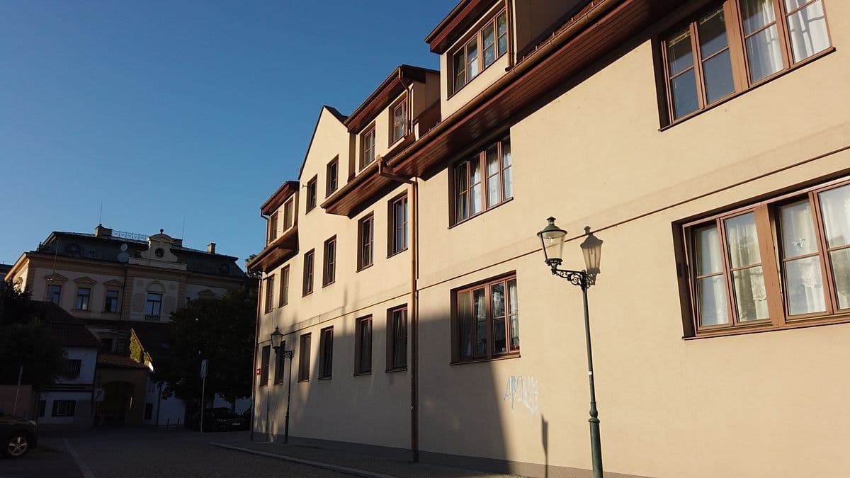 Prodej bytu 1+kk 43 m², Náměstí Joachima Barranda, Beroun, Středočeský kraj Prodej bytu 1+kk 43 m², Náměstí Joachima Barranda, Beroun, Středočeský kraj